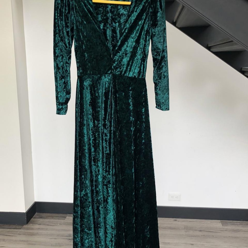 Dress - Picture 2 of 5